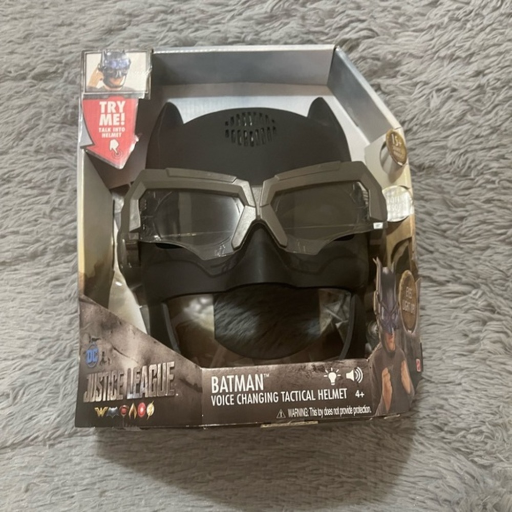 DC Justice League Batman Voice Changing Tactical Helmet Toy Age 4+